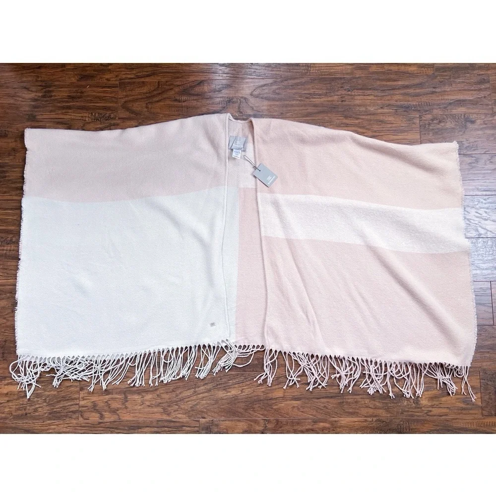 SOIA & KYO • Yadira Woven Scarfigan wrap shawl poncho scarf pink beige fringed